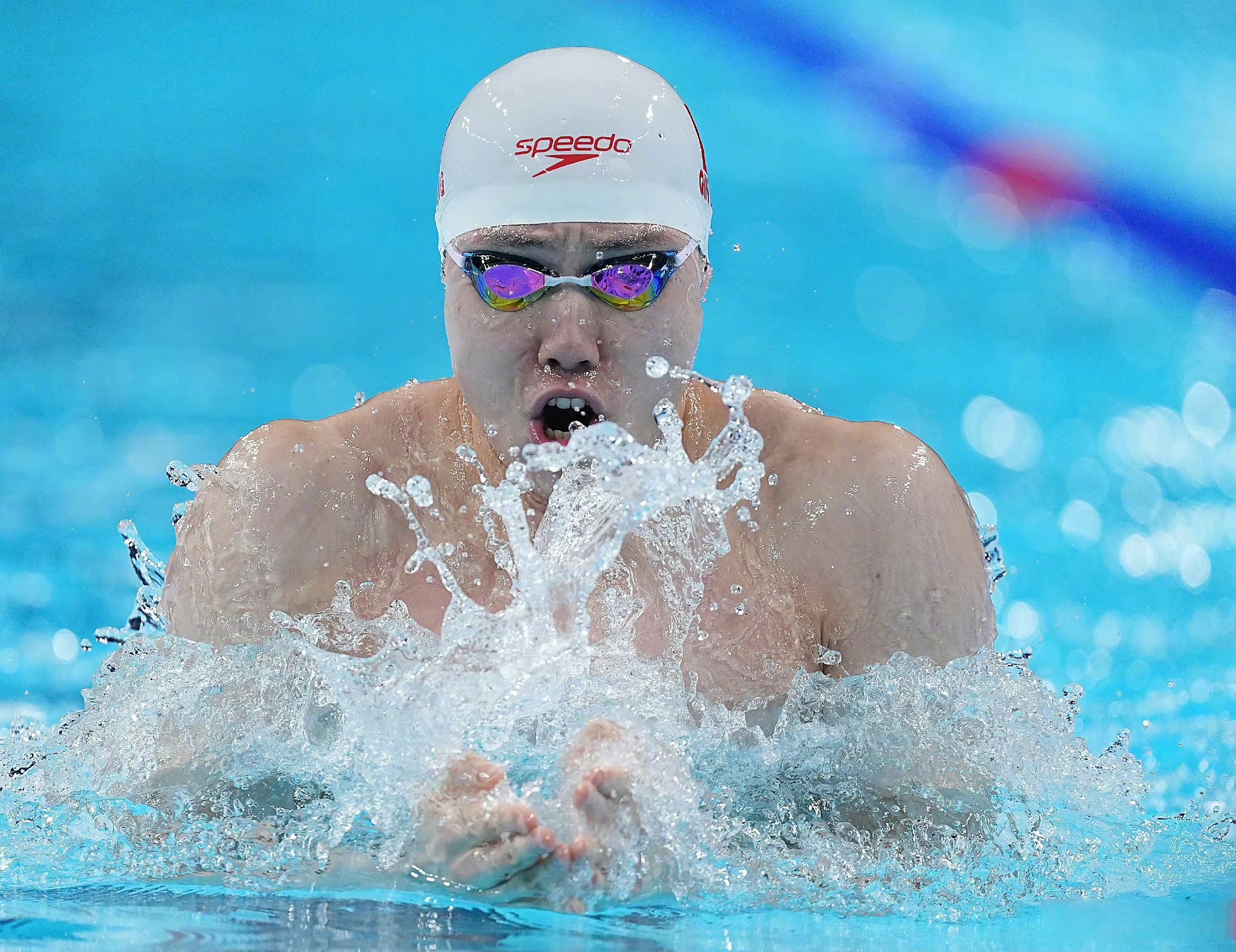 日本选手在跳水比赛中勇夺银牌